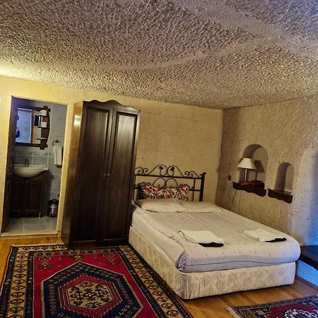 Nature Park Cave فندق غوريمِيه