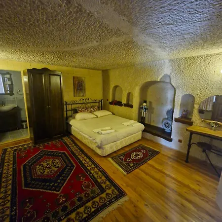 Nature Park Cave Hotell 2*