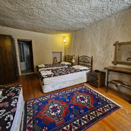 Nature Park Cave Hotell Göreme
