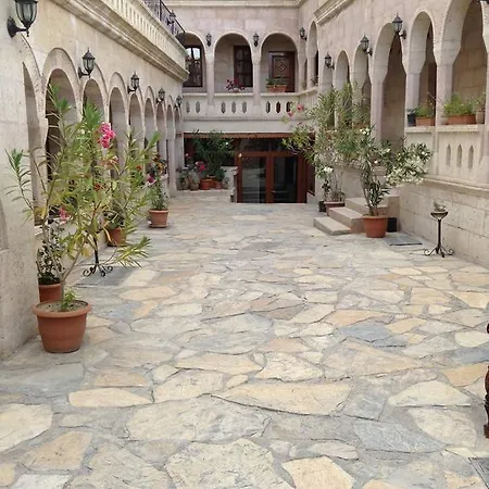 Nature Park Cave فندق غوريمِيه