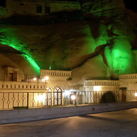 Nature Park Cave فندق غوريمِيه