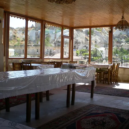 Nature Park Cave غوريمِيه